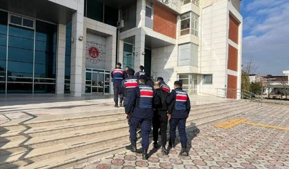 Gaziantep'te düzensiz göçmen organizatörleri suçüstü yakalandı