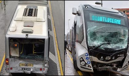 İki Metrobüsün Çarpışması Sonucu 4 Yolcu Yaralandı