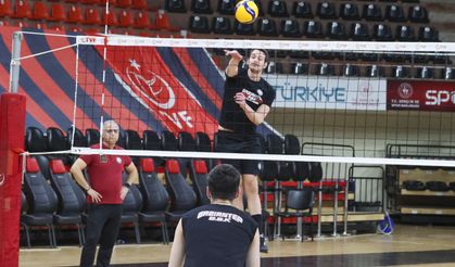 Gaziantep Gençlik Spor'da İlk Hedef Voleybol Erkekler 1. Ligi'ni Namağlup Tamamlamak