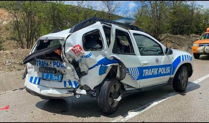 Ambulans Polis Aracına Çarptı, 10 Yaralı