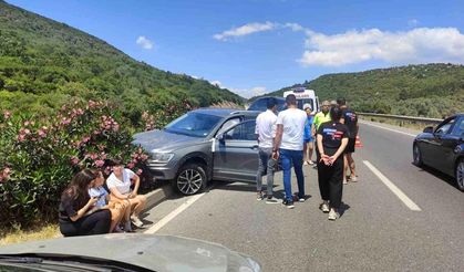 Başıboş Sokak Köpeği Trafik Kazasına Neden Oldu: 2 Yaralı