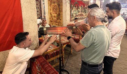 Gaziantep'te serinlemek isteyenler mağara kafeleri tercih ediyor