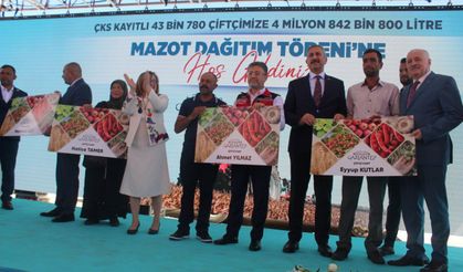 Bakan Yumaklı, Gaziantep'te çiftçiye mazot desteği programına katıldı