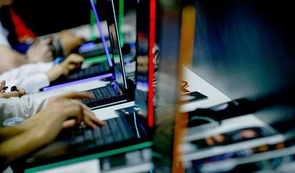 Gizemli İnternet Sitesi Kullanıcılarını Ölüme Sürüklüyor