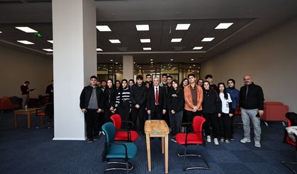 Millet Kütüphanesine Öğrencilerden Yoğun İlgi