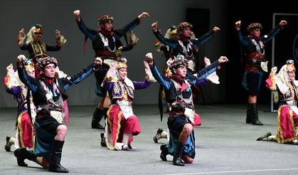 Geleneksel Düğünlerde Halk Oyunları