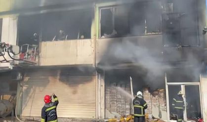 Gaziantep’te iş yerini alevler sardı