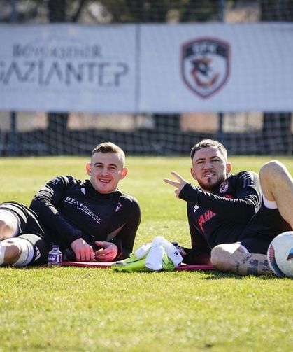 Gaziantep FK'da İki Futbolcu Yok