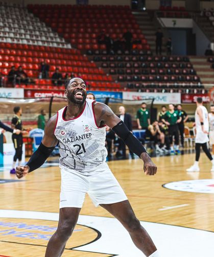 Gaziantep Basketbol'da Yaprak Dökümü