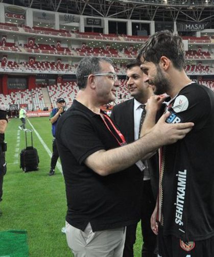 İbrahim Dicle'den Arda'ya Tebrik