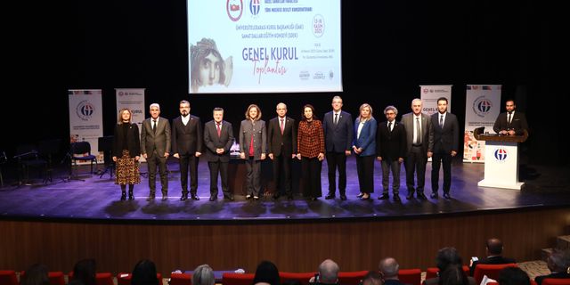 Türkiye’nin Sanat Akademisyenleri Gaziantep’te Buluştu