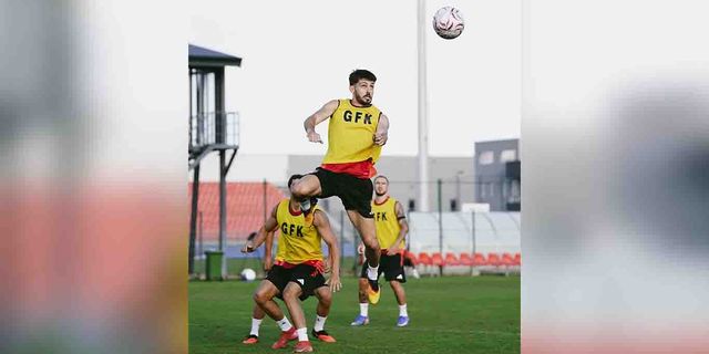 Arda Kızıldağ Gaziantep FK'da kalıyor