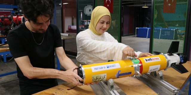 Gaziantepli öğrenciler su altı roketiyle üçüncü oldu