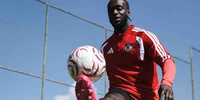 Gaziantep FK’da Abena kart sınırına geldi