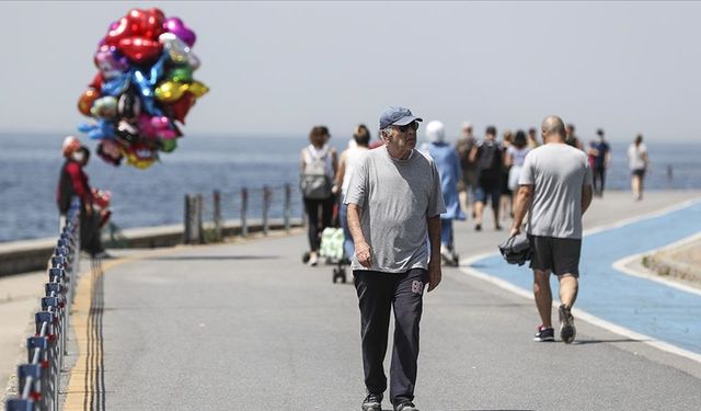 Emeklilere ömür boyu ücretsiz oldu!