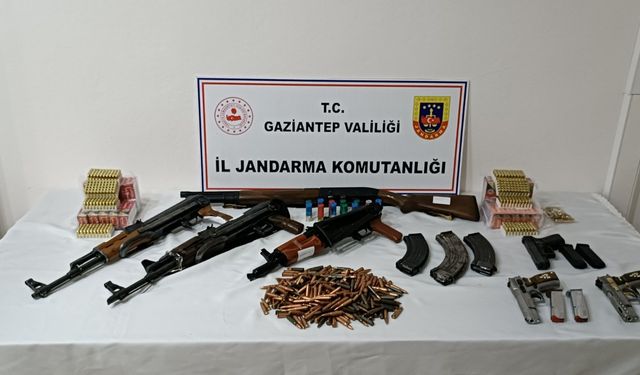 Gaziantep’te Silah Kaçakçılarına Operasyon! Resmen Cephanelik Ele Geçirildi!