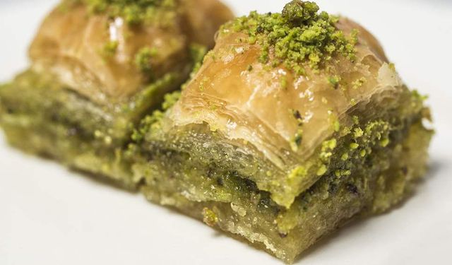 Sütle baklava yenir mi?