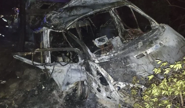 Adana'da Feci Kaza! 3 Kişi Öldü, 18 Kişi Yaralandı