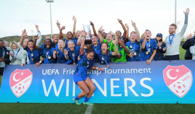 Riva'da Düzenlenen UEFA WU16 Dostluk Turnuvası Sona Erdi
