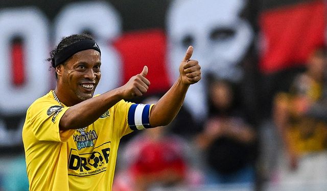 Ronaldinho'dan Bomba Aşk İddiası: Survivor Güzeliyle Aşk mı Yaşıyor?