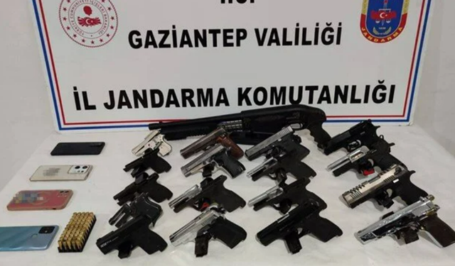 Gaziantep'te 10 ruhsatsız tabanca ele geçirildi