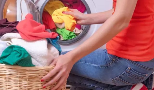 Bu Yöntemi Uygulayın, Çamaşır Makinesi 30 Yıl Dayanıyor! İşin Sırrı Kapısında Saklı