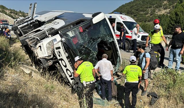 Emniyet kemeri 23 kişiyi hayata bağladı