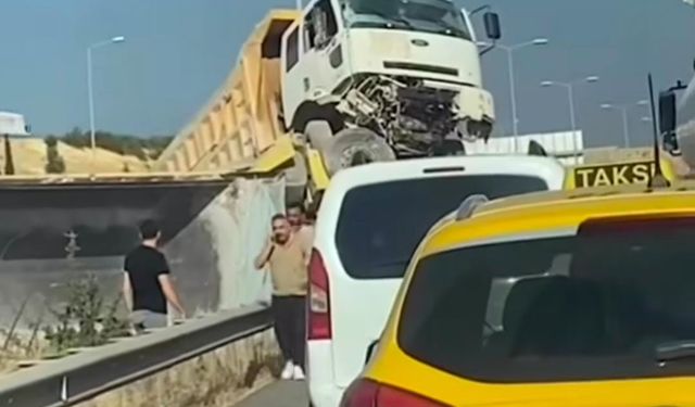 Gaziantep Nizip karayolunda trafik kazası, 2 kişi hayatını kaybetti…