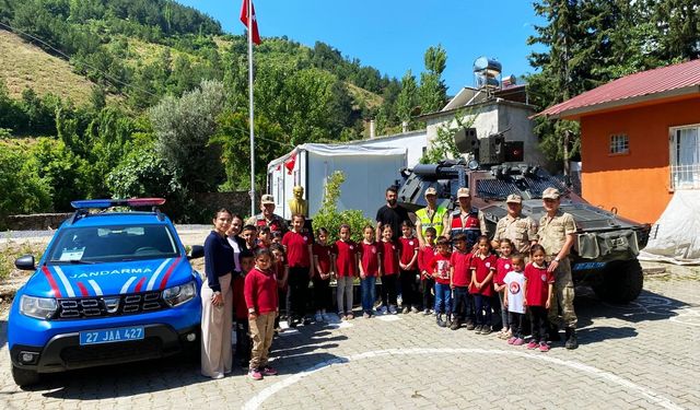 Gaziantep'te jandarmadan anlamlı ziyaret!