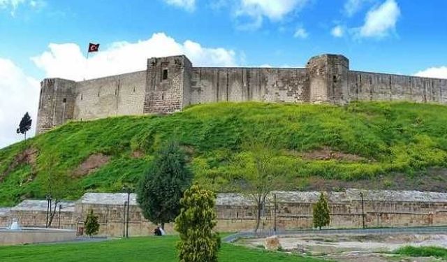 Gaziantep'i kim kurdu?