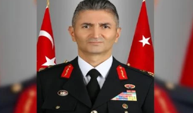 Gaziantep'te Tümgeneral Halil Şen takdir topluyor