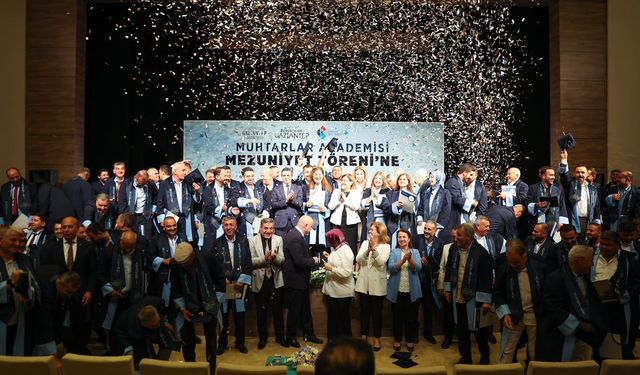 Gaziantep'te muhtarlar mezuniyet heyecanı yaşadı