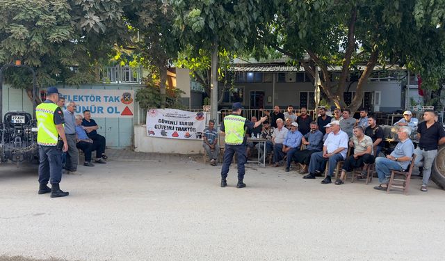 Gaziantep'te jandarmadan traktör sürücülerine eğitimi