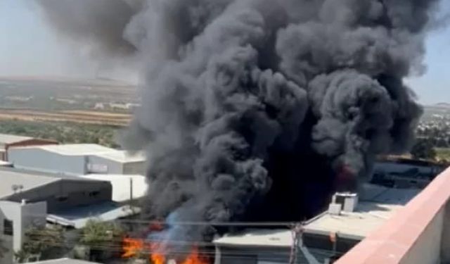 Gaziantep’te boya fabrikasında korkutan yangın