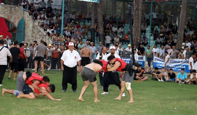 Gaziantepli pehlivanlar Yayladağı’nda er meydanına çıktı!