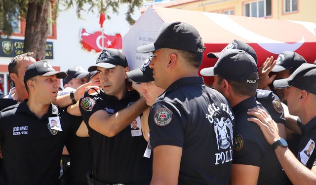 Gaziantep şehidini uğurladı