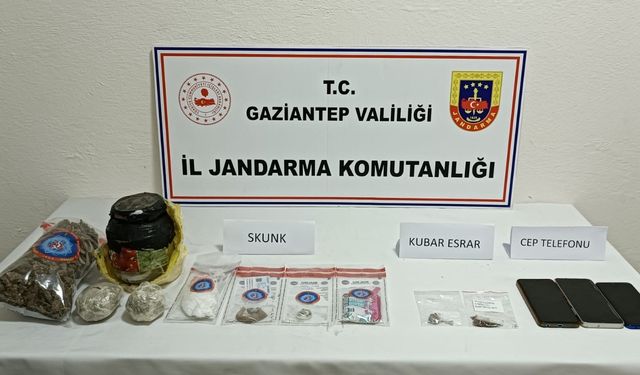 Gaziantep'te jandarmadan 3 gözaltı!