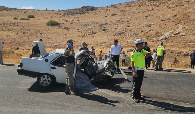 Gaziantep yolunda beton mikseri otomobili biçti