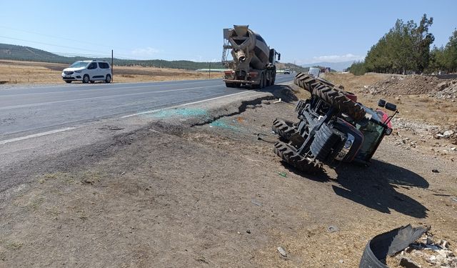 Nurdağı’nda beton mikseri ile traktör çarpıştı