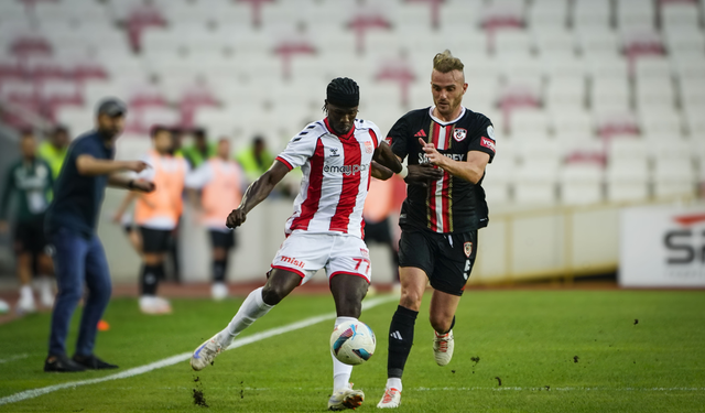 Gaziantep FK'da o isim bu kez sağbek oynadı!