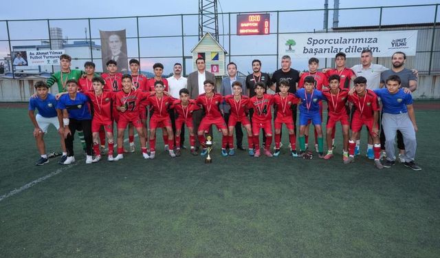 Şehitkamil Belediyespor turnuvanın şampiyonu oldu