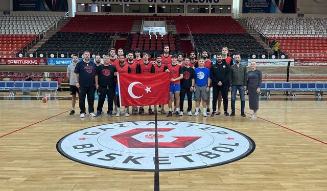 Gaziantep Basketbol Cumhuriyet Bayramı'nı kutladı