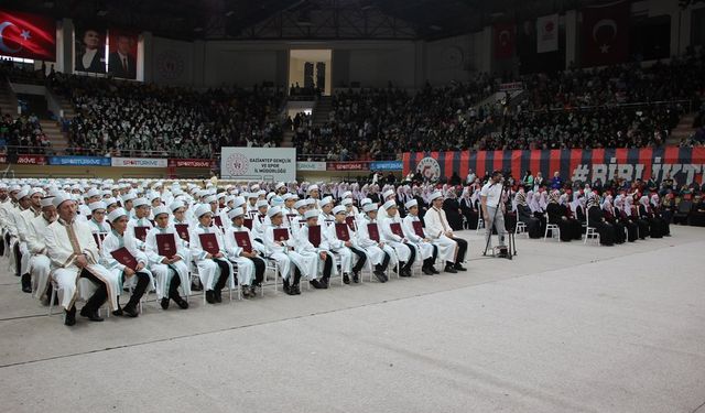 Hafızlık öğrencileri icazet aldı