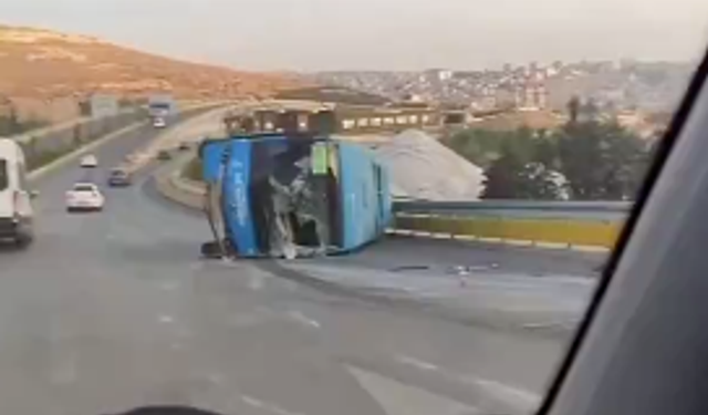 Gaziantep’te özel halk otobüsü devrildi!