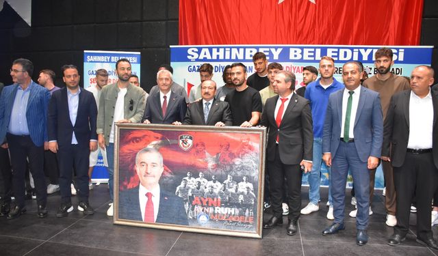 Gaziantep FK ve Şahinbeyli öğrenciler buluştu