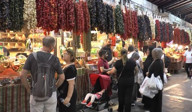 Gaziantep’te doğal lezzetler tezgâhları süslüyor!