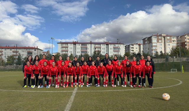 U17 Kız Millî Takımı hazırlıklara başladı!