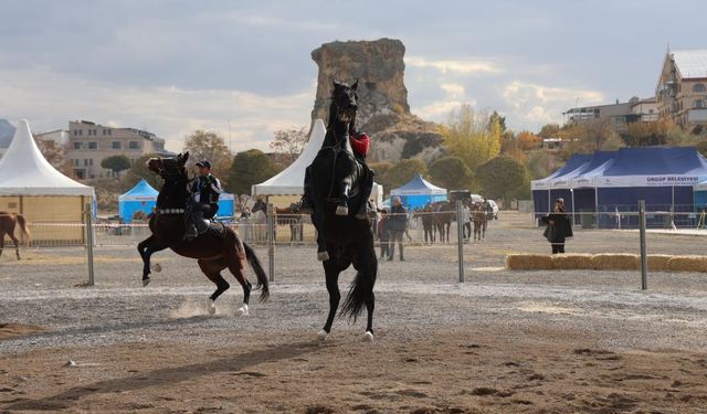 At festivali renkli görüntülere sahne oldu