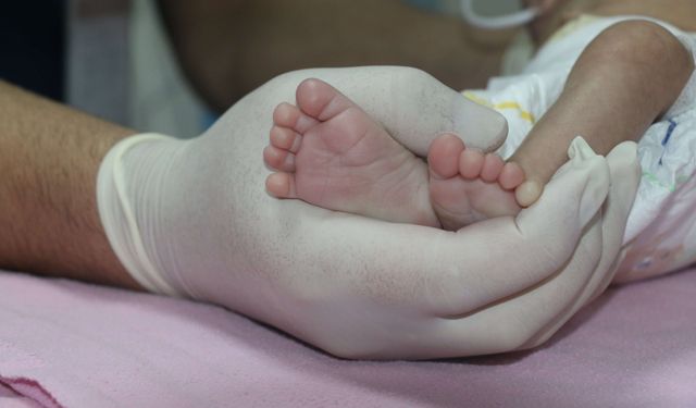 Gaziantep mucize bebek yaşam mücadelesini kazandı!