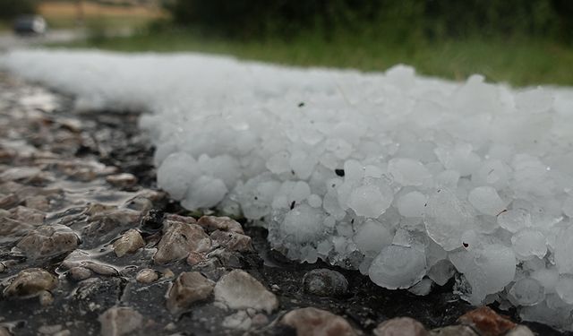 Rüyada dolu yağdığını görmek ne anlama gelir?